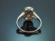Um 1928! Edler Art Deco Ring mit Diamanten aus Wei&szlig;gold 585