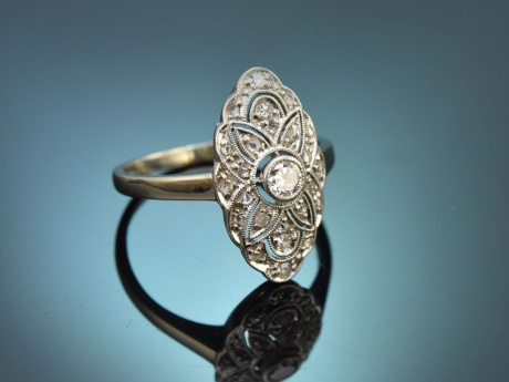 Schw&auml;bsich Gm&uuml;nd um 1930! Sch&ouml;ner Art Deco Diamant Ring aus Wei&szlig;gold 585