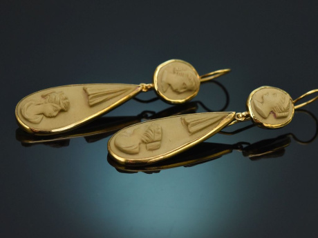 Naples circa 1880! Rare lava cameo earrings made of 333 gold and gold-plated tombac