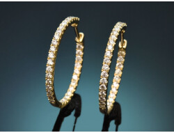 Elegant and classic diamond hoop earrings in 585 gold