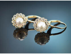 Feine Diamant Ohrringe mit Zuchtperlen aus Gold 585