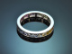 Regenbogen Memoire Ring mit feinen bunten Saphiren aus Wei&szlig;gold 585