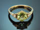 Elegant peridot ring with diamonds in 585 gold