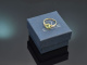Elegant peridot ring with diamonds in 585 gold
