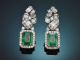 Festive emerald and diamond earrings in 750 white gold