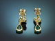 Classic diamond earrings with emerald teardrops in 750 yellow gold