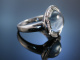 Ring WG 750, Topas Cabochon, Brillanten