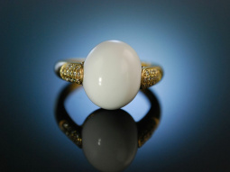 Charming White! Edler Ring Gold 750 Schnee Quarz Brillanten