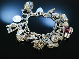 Bettelarmband Silber England 21 Charms 