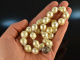 Goldene Südsee Perlen! Edle Zuchtperlen Kette mit Weiß Gold 750 und Brillanten