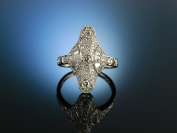 Edwardian like! Ring Wei&szlig; Gold 750 Diamanten 0,85 ct