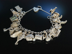 Bettelarmband 20 Charms Bracelet Silber England um 1977 90 Gramm 