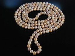 Charleston Style! Fantastische lange Zucht Perlenkette 150 cm S&uuml;&szlig;wasser Ros&eacute;