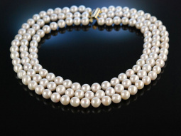 Kennedy Style! Fantastisches wei&szlig;es Zuchtperlen Collier 3 reihig Gold 585 Pearl Necklace