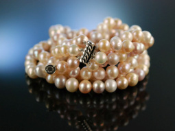 Kennedy Style! Fantastisches Zuchtperlen Collier ros&eacute; 3 reihig Gold 585 Pearl Necklace