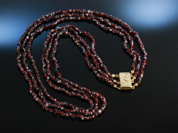 Zur Tracht! Antike Granat Kette 3reihig B&ouml;hmen um 1850 Garnet Necklace