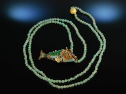 Fantastic Fish! Lange Kette g&uuml;ne Jade Fisch Anh&auml;nger Silber 925 bunt emailliert um 1930