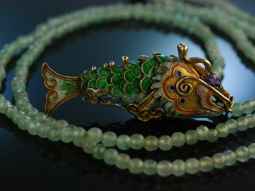 Fantastic Fish! Lange Kette g&uuml;ne Jade Fisch Anh&auml;nger Silber 925 bunt emailliert um 1930