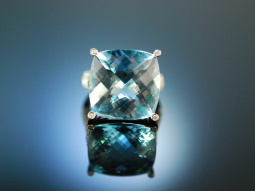 Bright Blue Topaz! Sensationeller Ring Gold 750 Blau Topas Brillanten 0,9 ct