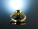 Grasgr&uuml;n! Sch&ouml;ner klassischer Ring Gold 750 Peridot