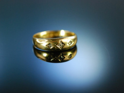 Chester 1888! Antiker Freundschafts Ring Gold 750 Diamanten