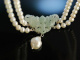 Very pretty! Sch&ouml;nes 2reihiges Collier geschnittene Jade Zuchtperlen Silber 925