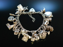 So pretty! H&uuml;bsches Bettelarmband 23 Charms Bracelet...