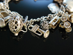 So pretty! H&uuml;bsches Bettelarmband 23 Charms Bracelet...