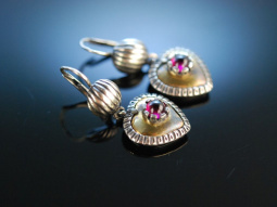 Ein Herz f&uuml;r Tracht! H&uuml;bsche Ohrringe Silber 835 teils vergoldet Granate um 1960