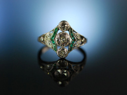 Traum des Art Deco um 1920! Ring Platin Diamanten ca. 1 ct Smaragde