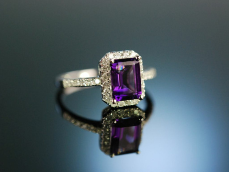 Lovely as you! Freundschafts Verlobungs Ring Wei&szlig; Gold 750 Amethyst Brillanten