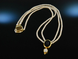 Elegant und edel! Goldschmiede Collier mit Onyx Intaglio und Stern Saphir Akoya Perlen