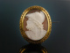 Tapferer Menelaos! Feinste Muschel Gemmen Kamee Gold Brosche Italien um 1850