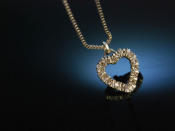 Diamond Heart! Herz Anh&auml;nger mit Kette Wei&szlig; Gold 333 Diamanten