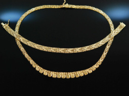 Vintage around 1960! Chic sixties necklace and bracelet...