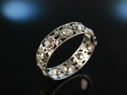 To the dirndl! Pretty bangle rose petals silver 835...