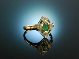 Green Emerald! Ring Gold 750 Smaragde Diamanten