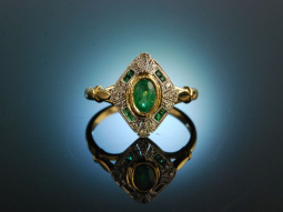 Green Emerald! Ring Gold 750 Smaragde Diamanten