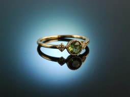 My Lovely Green! Ring Gold 750 Peridot Diamanten