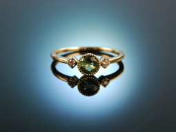 My Lovely Green! Ring Gold 750 Peridot Diamanten