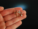 Charming flower brooch! Opal Doubl&eacute; around 1900