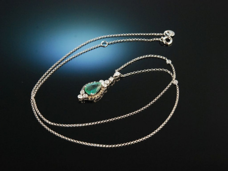 Emerald Drop! Zarter Anh&auml;nger Wei&szlig; Gold 750 Smaragd Tropfen Brillanten