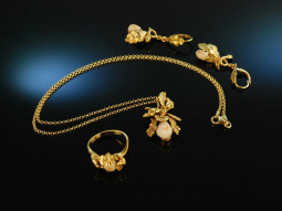 To costume and hunting! Grandl set around 1980 pendant...