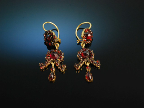 Bohemia around 1890! Pretty garnet earrings metal gold-plated