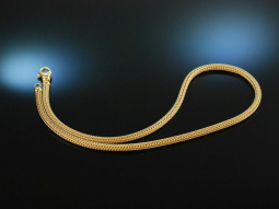 Around 1990 and timelessly beautiful! Quality Gold 585...