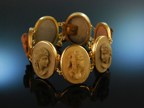 Neapel um 1870! Traumhaftes Lava Kamee Armband Metall vergoldet
