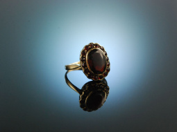 Um 1950! Sch&ouml;ner klassischer Trachten Granat Ring...