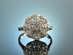 Zeitlos elegant! Sch&ouml;ner Ring Brillanten 0,6 ct Wei&szlig; Gold 750