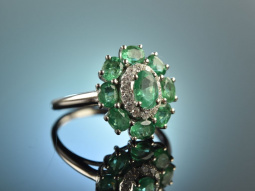 Edles Gr&uuml;n! Sch&ouml;ner Smaragd Brillant Ring...