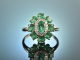 Edles Gr&uuml;n! Sch&ouml;ner Smaragd Brillant Ring Wei&szlig; Gold 750